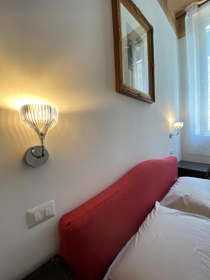 Al Teatro Bed & Breakfast Reggio di Calabria Bagian luar foto